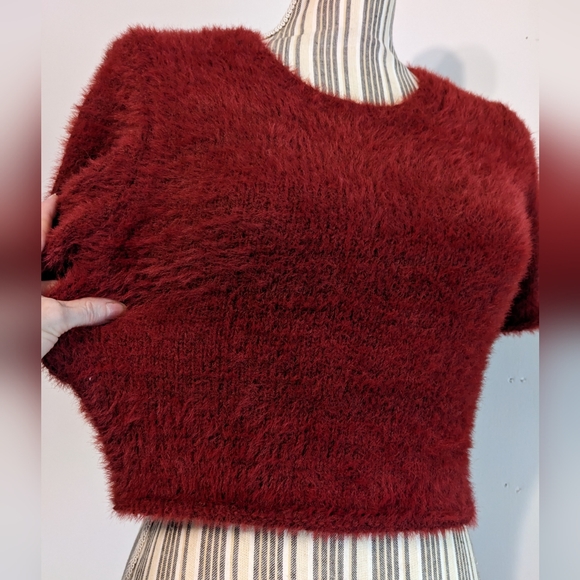 Olivaceous new top women's sweater large crop fuzzy nwt - Picture 7 of 14